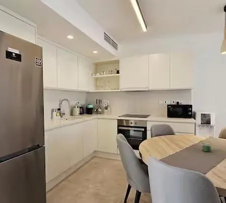 Homes Apartment *